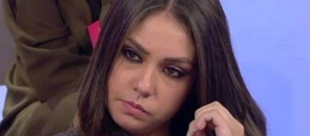 Parla la madre di Sharon, Salvatore si autoelimina Parla la madre di Sharon, Salvatore si autoelimina