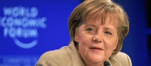 Angela Merkel invita l'Italia a fare le riforme