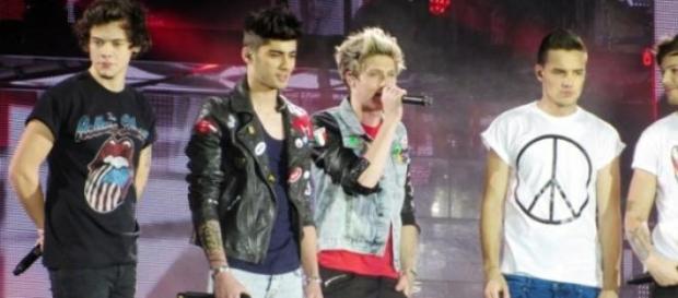 One Direction, in tv il 18 dicembre su Italia 1. One Direction, in tv il 18 dicembre su Italia 1.