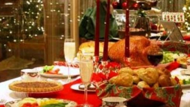 Abbuffate delle feste: limitarsi si pu&ograve;