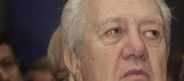 Mário Soares: 'dinossauro' da política portuguesa Mário Soares: 'dinossauro' da política portuguesa