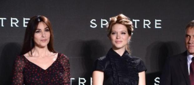 Mónica Bellucci junto a Daniel Craig y Lea Seydoux Mónica Bellucci junto a Daniel Craig y Lea Seydoux