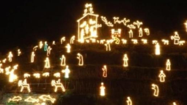 Lo splendido presepe di Manarola