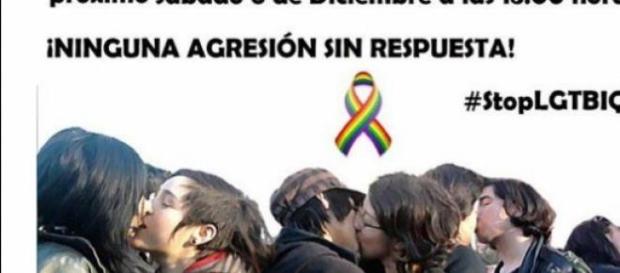 Anuncio enviado a través de las redes sociales Anuncio enviado a través de las redes sociales