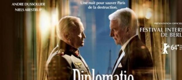 Dussolier et Arestrup, Diplomatie Dussolier et Arestrup, Diplomatie
