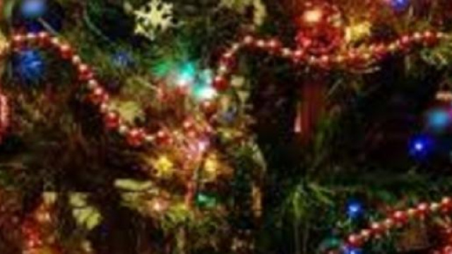 Le tendenze per l'albero di Natale.