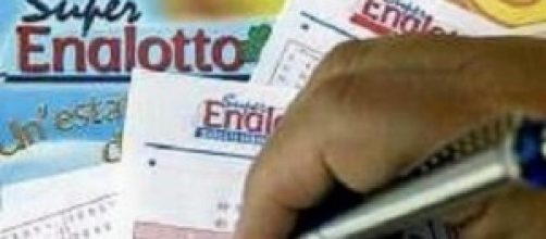 Estrazioni Lotto e Superenalotto, 15 febbraio 2014