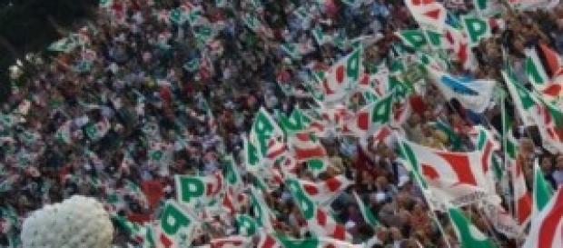 Sondaggi politici. Tracollo del Pd. Sondaggi politici. Tracollo del Pd.