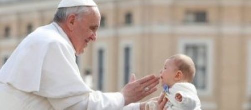 Papa Francesco chiede il rinnovo dei documenti 