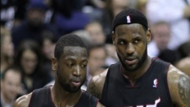 LeBron segna 42 punti a Dallas 