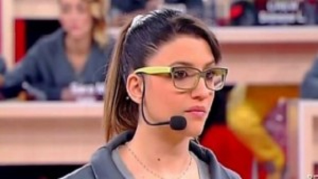 Deborah Iurato al serale di amici