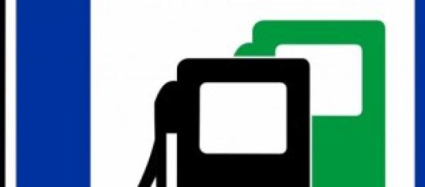 Le tasse sui carburanti raggiungono livelli record Le tasse sui carburanti raggiungono livelli record