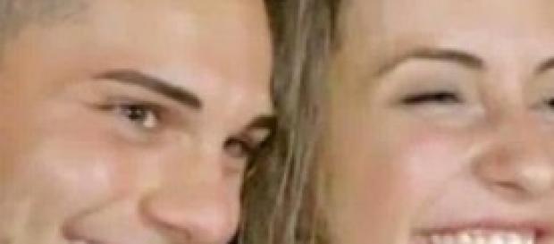 Emanuele e Anna Munafò, il loro sì è ufficiale Emanuele e Anna Munafò, il loro sì è ufficiale