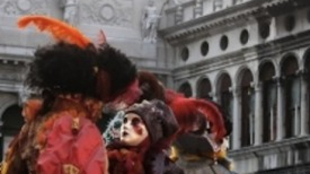 Carnevale, le date e i travestimenti del 2014