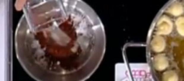 Castagnole al cioccolato, la ricetta a Detto Fatto Castagnole al cioccolato, la ricetta a Detto Fatto