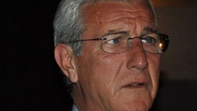 Marcello Lippi abbraccia Diamanti