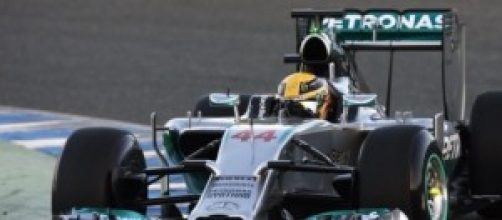 Hamilton pole position in Australia