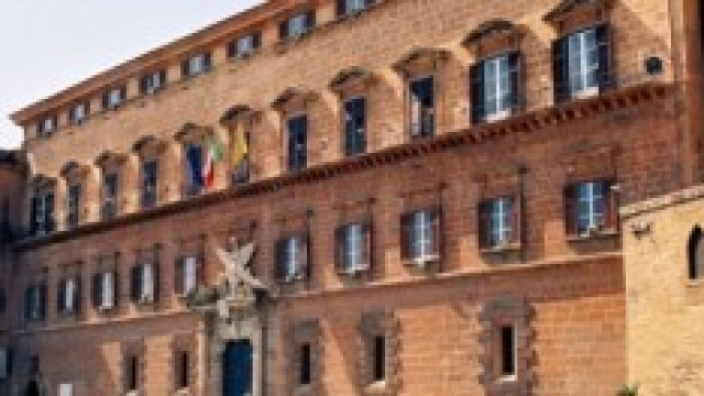 Regione Sicilia, scoperti falsi poveri