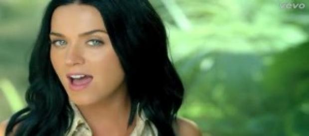 Katy Perry accusata di blasfemia Katy Perry accusata di blasfemia