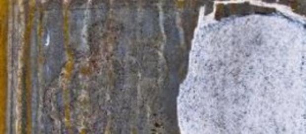 Immagine di Artemide e Apollo rovinata da ignoti Immagine di Artemide e Apollo rovinata da ignoti