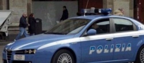 Polizia indaga su anziana trovata morta in casa