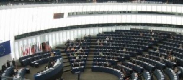 Via libera degli eurodeputati all'unione bancaria. Via libera degli eurodeputati all'unione bancaria.