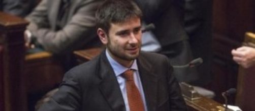 Di Battista (M5S) alla Camera spesso si annoia