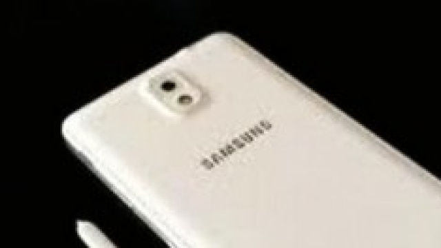 Confronto fra Galaxy S5 e Note 3