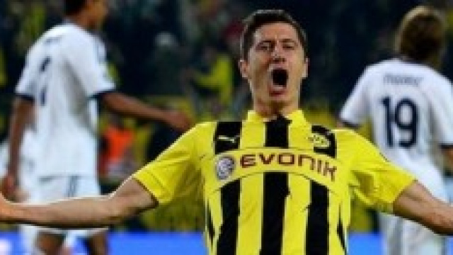 Lewandowski capocannoniere con 15 reti