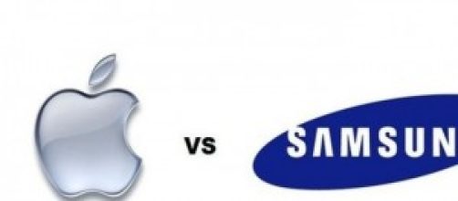 Apple denuncia Samsung per violazione brevetti.