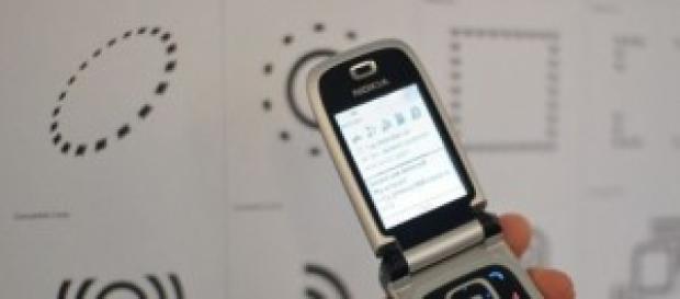 Telefoni cellulari, arriva la tassa Telefoni cellulari, arriva la tassa