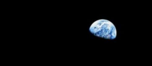Pianeta terra visto dalla luna