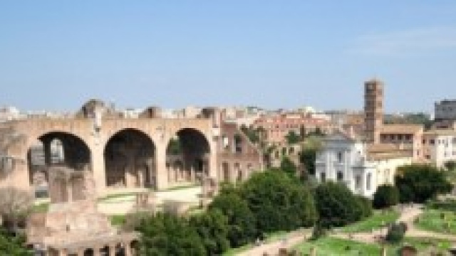Foro Romano, uno dei monumenti pi&ugrave; visitati a Roma