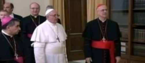 Cardinal Bertone, 'Papa Francesco mi ha chiamato'