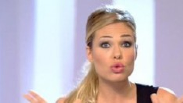 Alfonso Signorini si scusa con Ilary Blasi