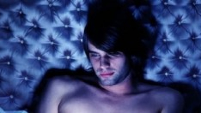 Problemi di erezione? Limitare il telefonino