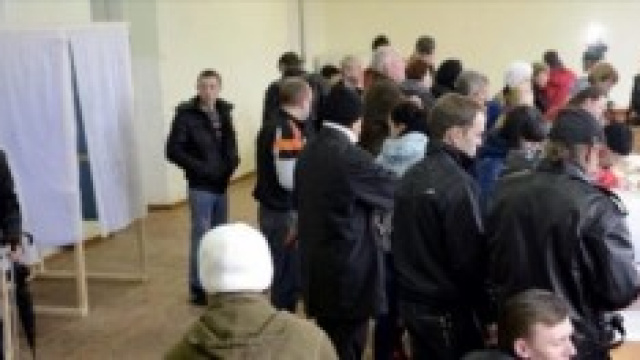 Referendum in mezzo alla guerriglia