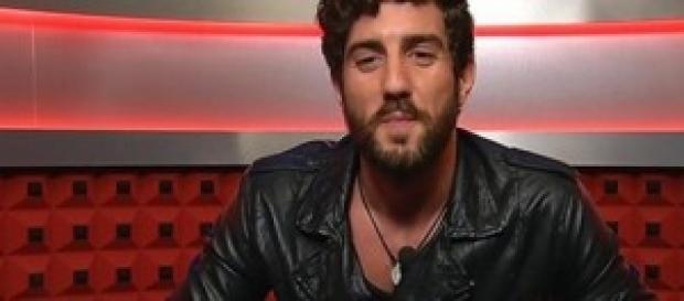 Grande Fratello 13: fuori Roberto dalla Casa? Grande Fratello 13: fuori Roberto dalla Casa?