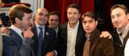 Matteo Renzi con amministratori locali a Napoli