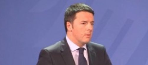 Renzi contestato dai "comitati per la casa"