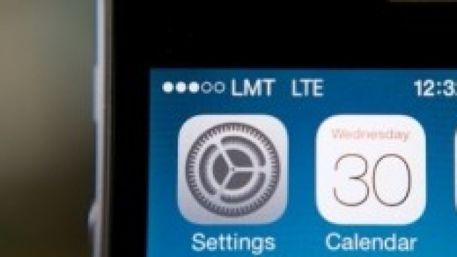 Confronto prezzi Samsung S5 e iPhone 5s