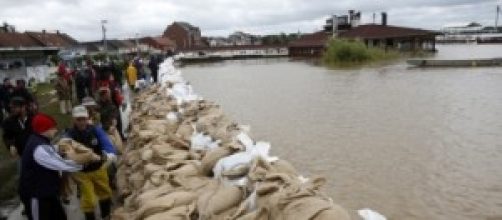 Migliaia gli evacuati a causa delle inondazioni.