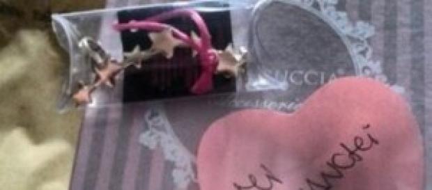 Uomini e Donne: regalo inaspettato per Flavia Uomini e Donne: regalo inaspettato per Flavia
