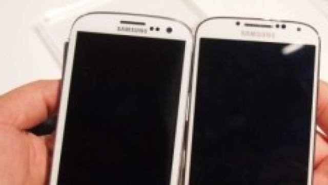 Samsung S3 a sinistra e samsung S4 a destra