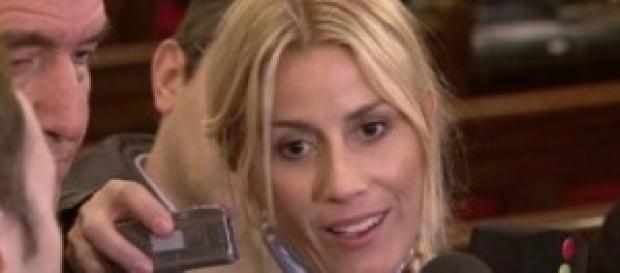 Gossip news, Belen Rodriguez, foto a luci rosse Gossip news, Belen Rodriguez, foto a luci rosse