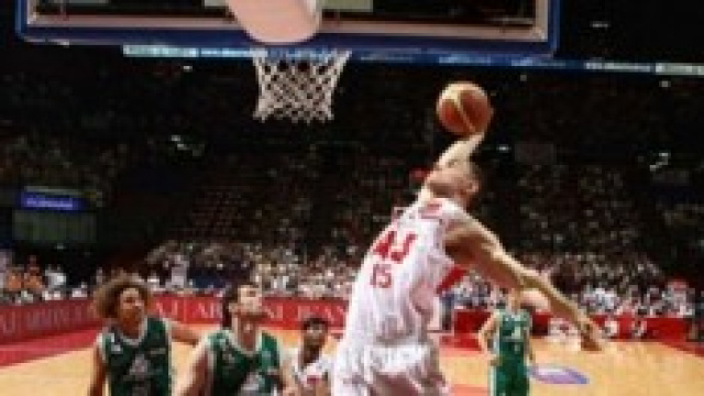 Basket gara 1, Milano-Sassari e Siena-Roma