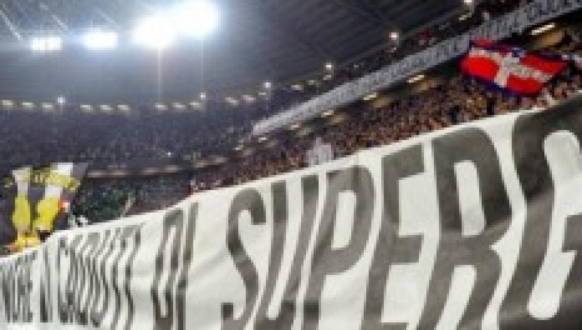 onore ai caduti di superga