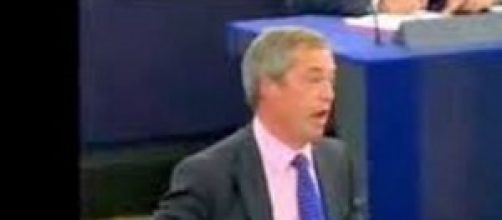 Elezioni europee: Farage sfida gli euroburocrati