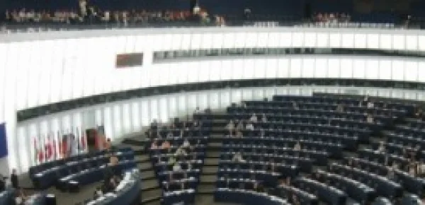 Sondaggi politici sulle elezioni europee 2014