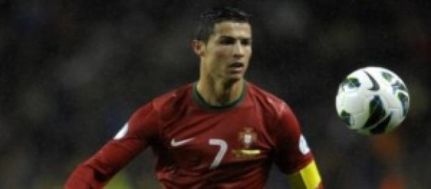 CR7 llega "al límite" para enfrentarse a Alemania. CR7 llega "al límite" para enfrentarse a Alemania.